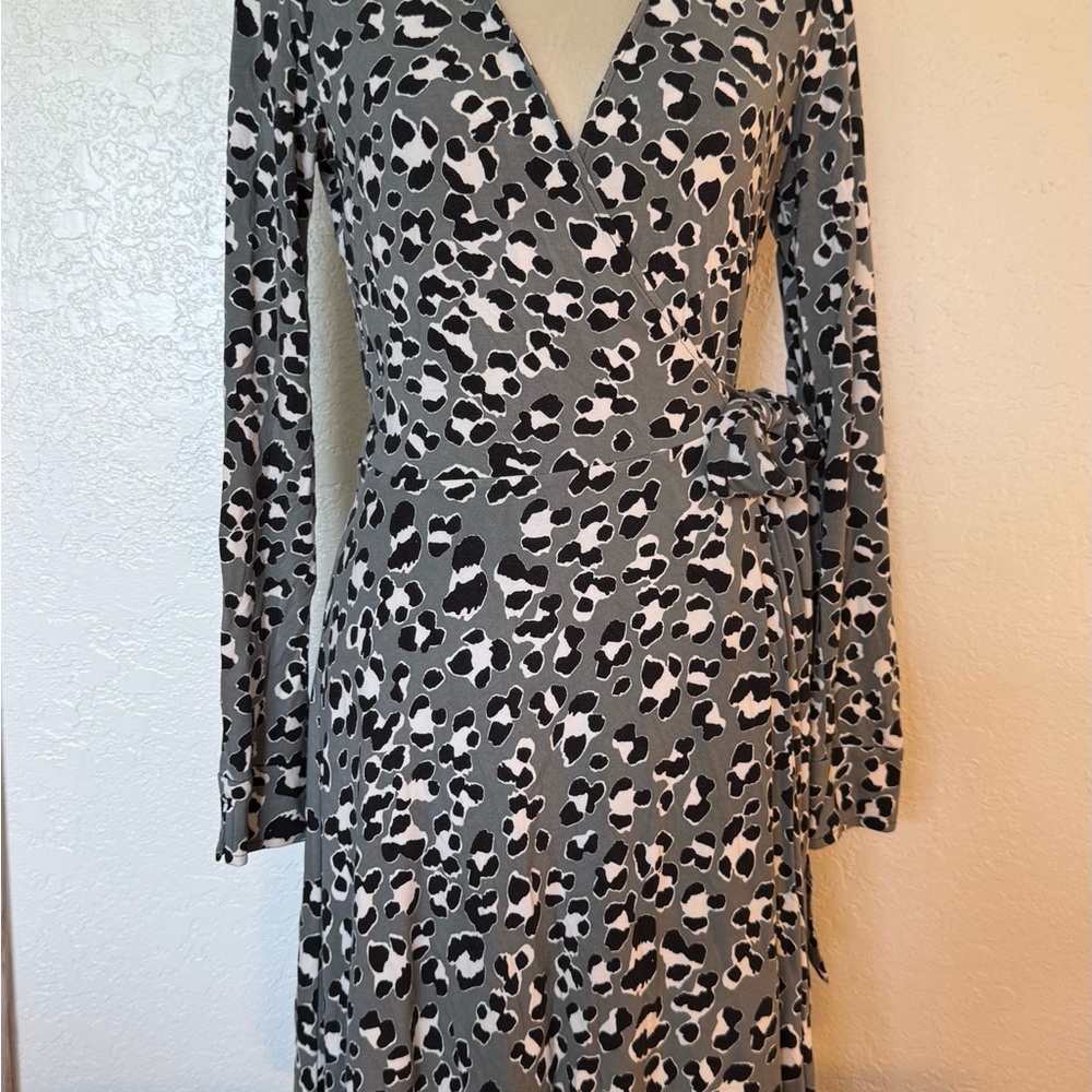 Diane Von Furstenberg Black and White Animal Print Long Sleeve Dress